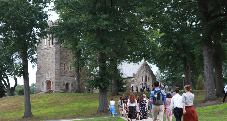 Students walk to the Chapel
