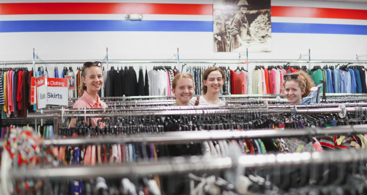 Students visit thrift store