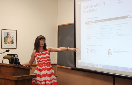 Maggie Tuttle (’10) offers networking tips to students.