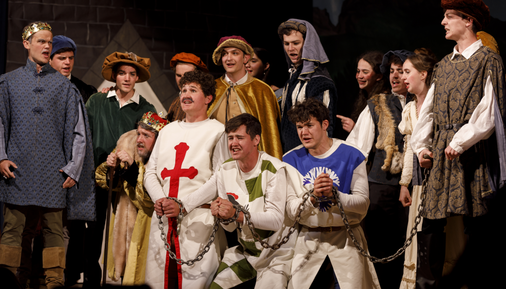 Choir & Orchestra Delight Audience with Princess Ida