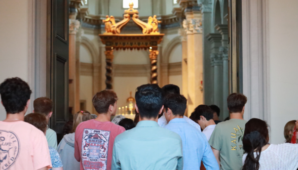 Students enter the Chapel