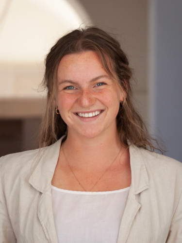 Abigail Francis (CA’22)