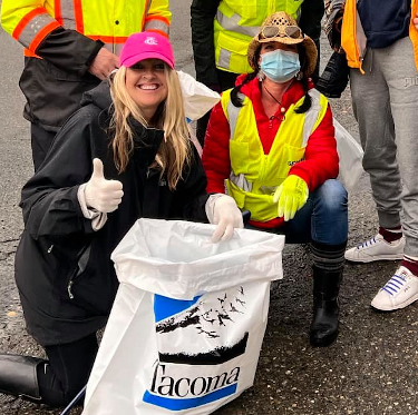 Angela (Andersen ’87) Connelly on the streets of Tacoma