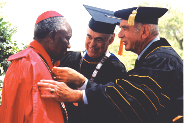 Cardinal Arinze receives the Medallion