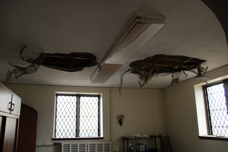 Basement ceiling below the servers’ sacristy … 