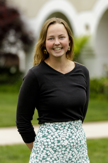 Riley Edwards (CA'28)