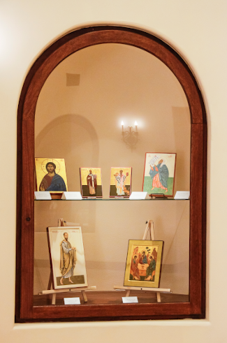 Icons in the St. Thomas Hall rotunda display case