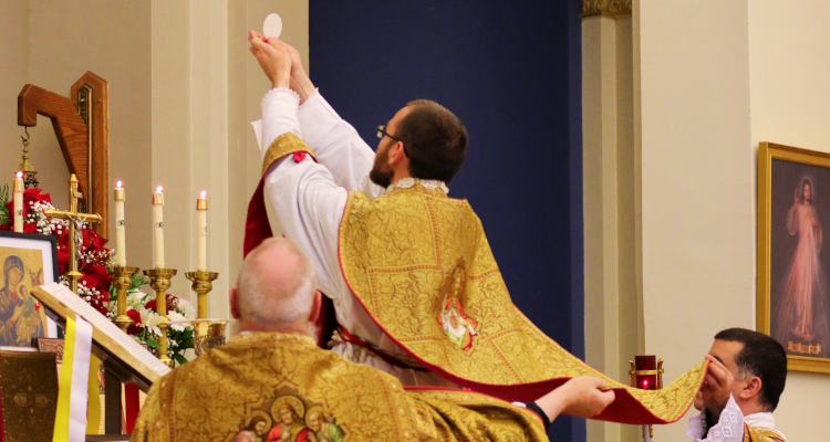 Rev. Peter Mary, F.S.S.R. (Arden Mills ’08) offers his first Mass on September 25