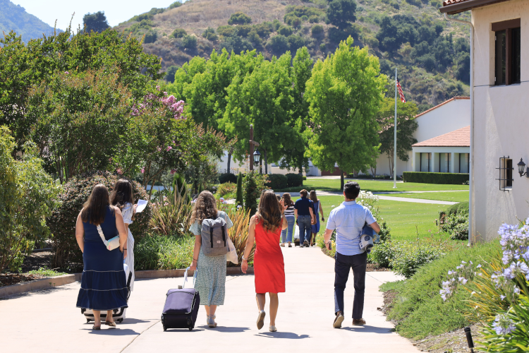 Summer Progam students on the California campus