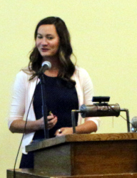 Maggie Tuttle (’10)