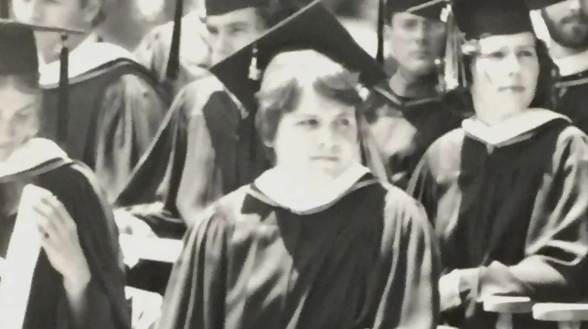 Denise Trull ('80)