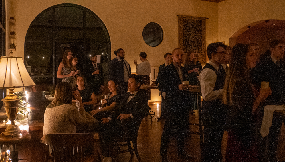 Black-tie speed dating
