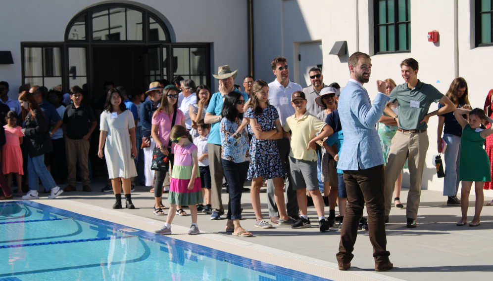 Beside the pool, another tour group