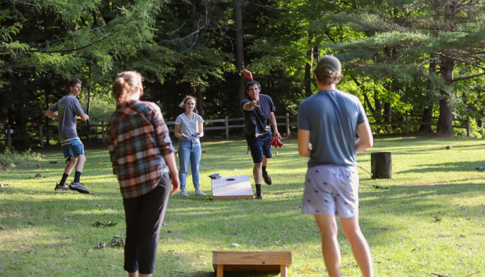 Four play cornhole