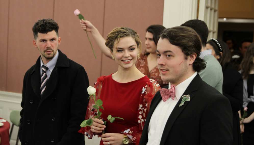 The guests file into the dining room