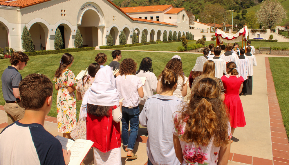 The outdoor procession