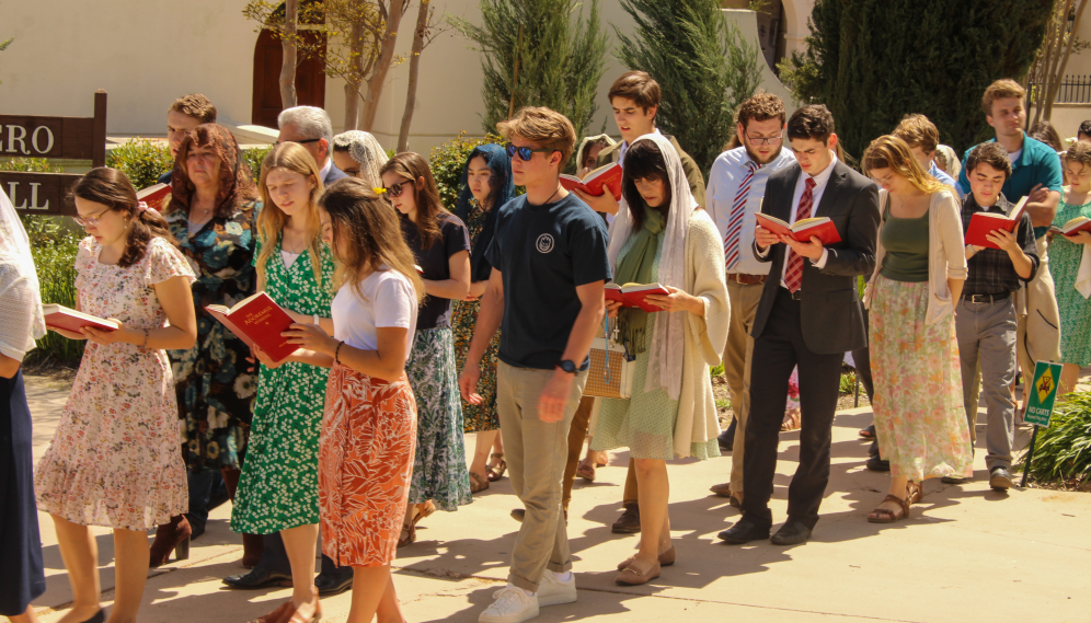 The outdoor procession