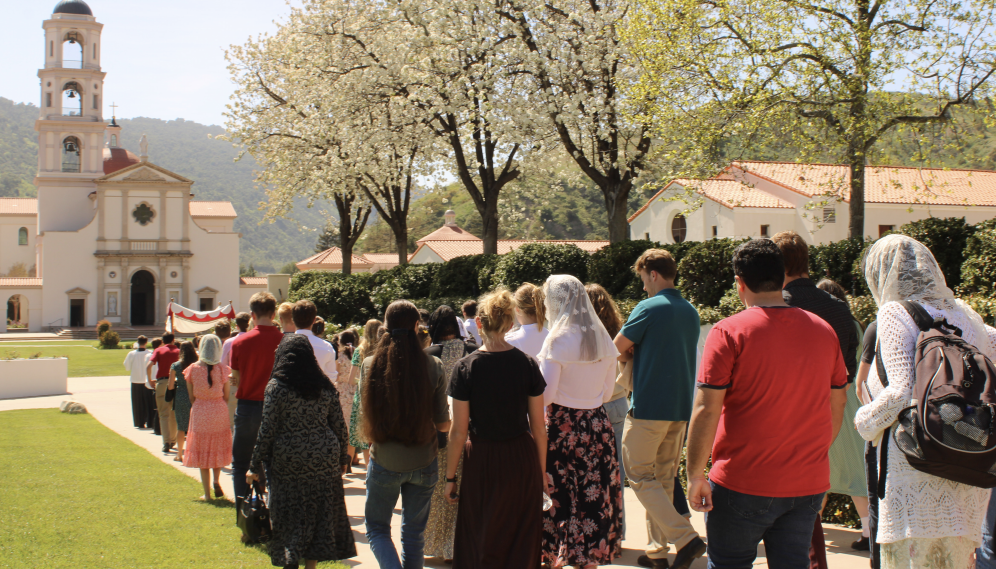 The outdoor procession