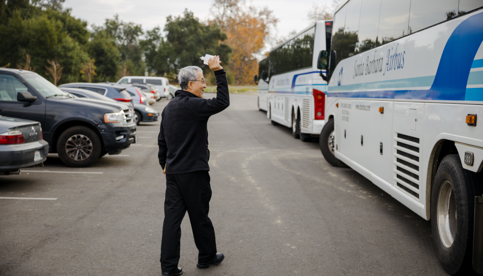 Students depart for Walk for Life West Coast