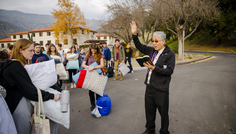 Students depart for Walk for Life West Coast