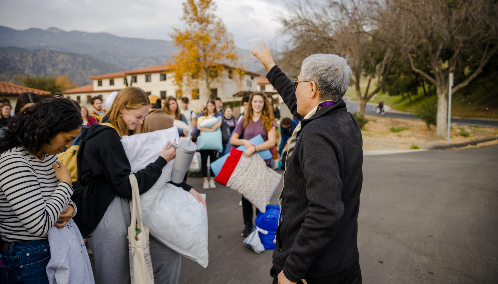 Students depart for Walk for Life West Coast