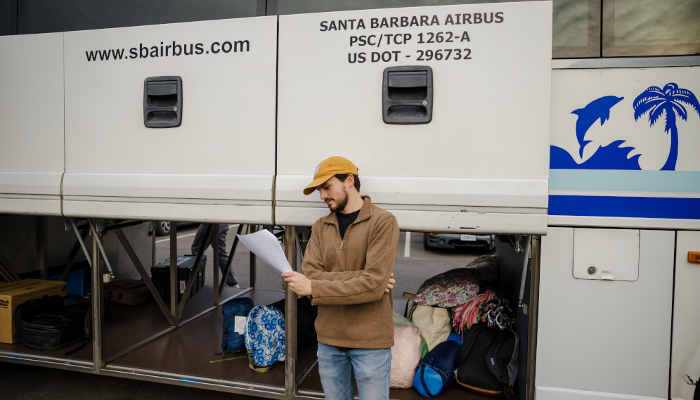Students depart for Walk for Life West Coast