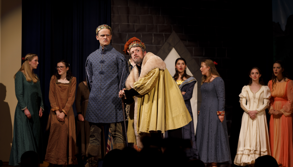 Choir & Orchestra Delight Audience with Princess Ida