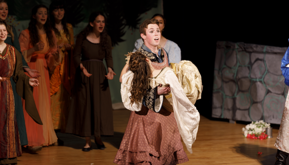 Choir & Orchestra Delight Audience with Princess Ida