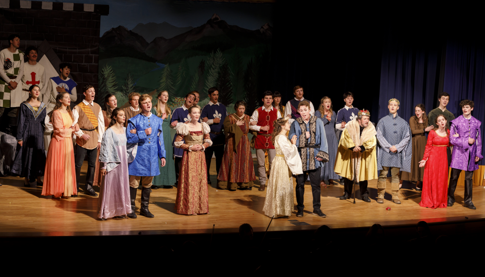 Choir & Orchestra Delight Audience with Princess Ida