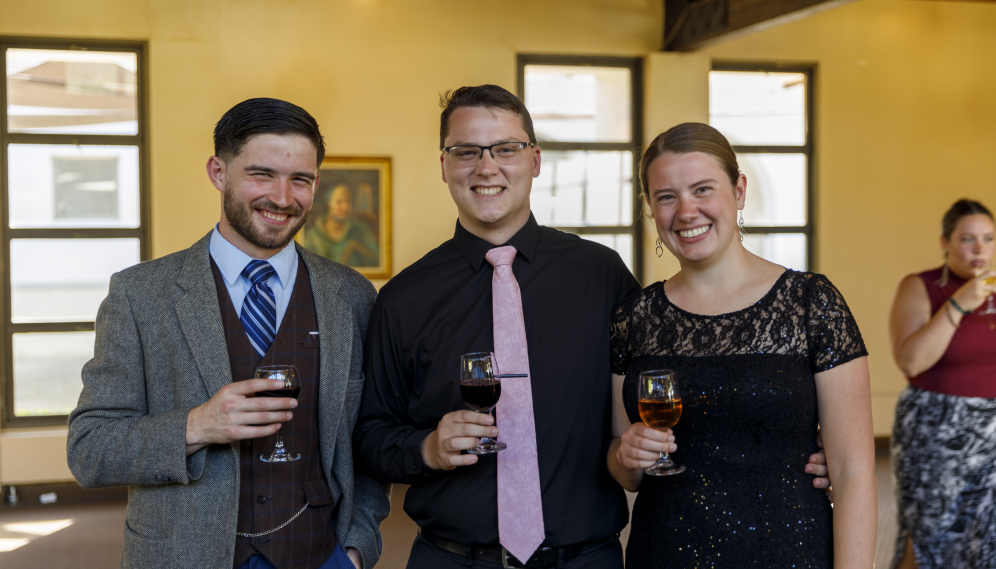 Faculty Bids Farewell to Class of 2024 at President’s Dinner