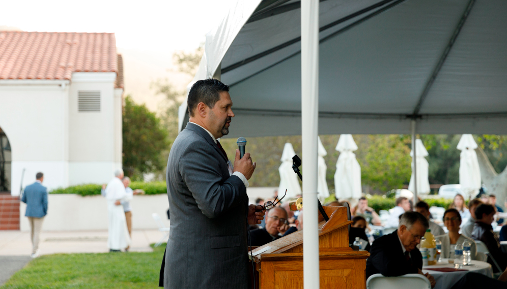College Welcomes Parents, Newest Alumni at Taco Dinner