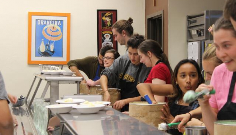 Alumni-Parent Day 2016 Ice Cream Social