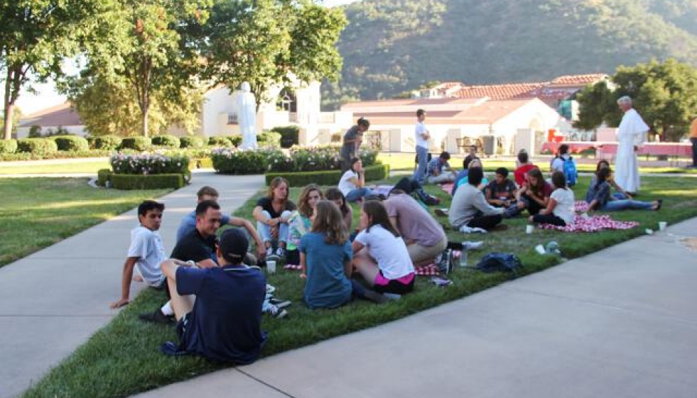 HSSP17 -- Saturday Dinner and Rosary