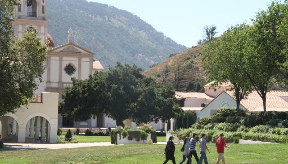 Students arrive for the 2018 High School Summer Program