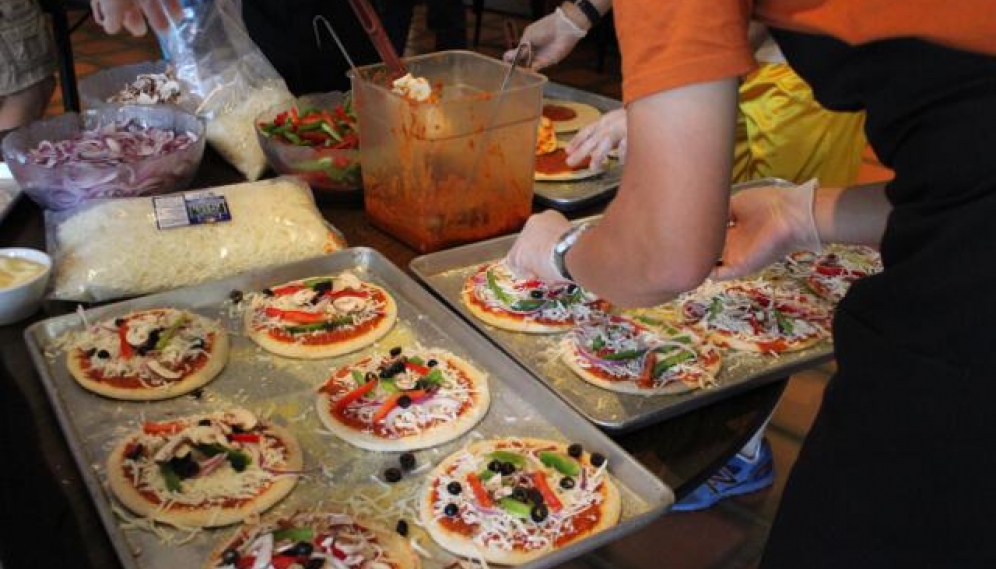 Pizza-Making 2016