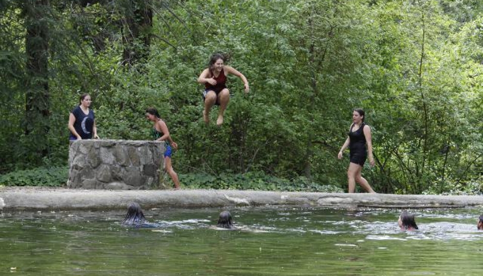 Senior Pond-Jumping 2013