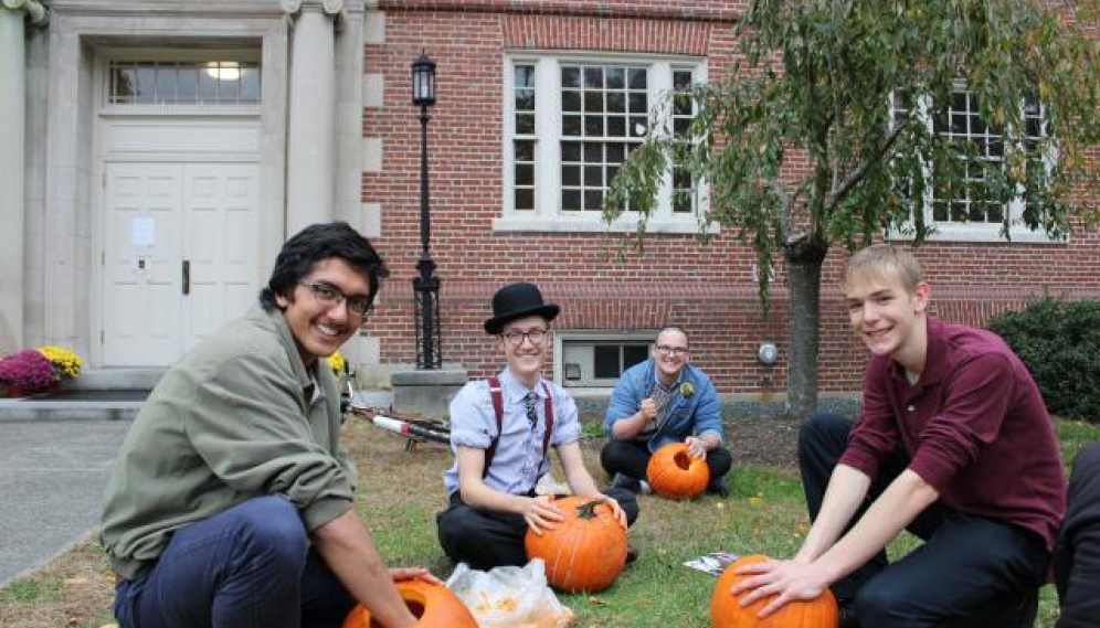 Pumpkin Carving New England 2019