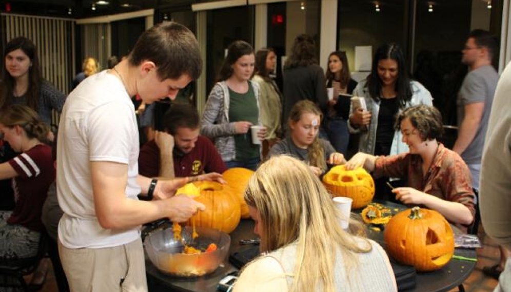 Pumpkin-Carving Contest 2018