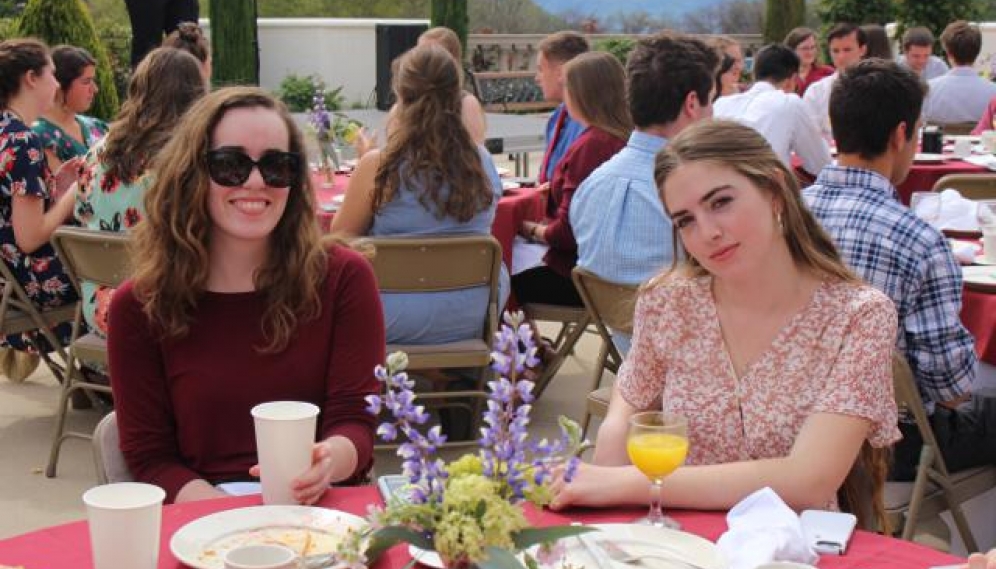 Sophomore-Senior Brunch 2019