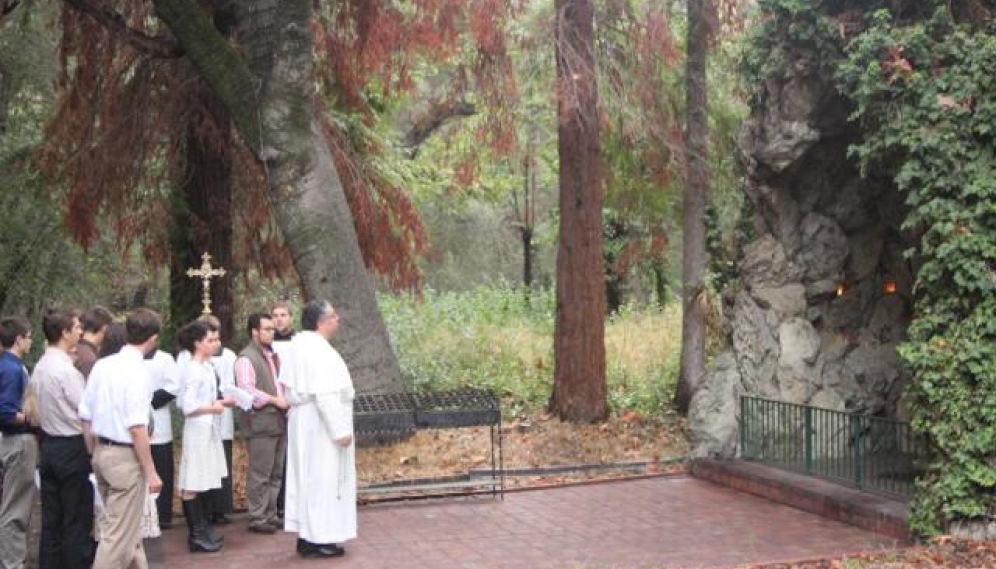 Our Lady of Sorrows Rosary Procession 2015