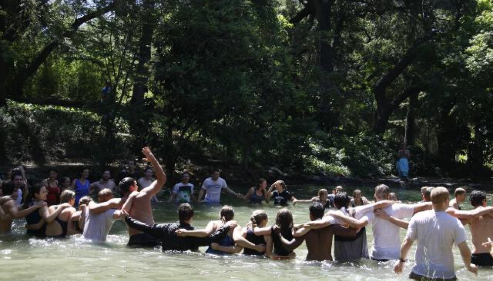 Senior Pond-Jumping 2014