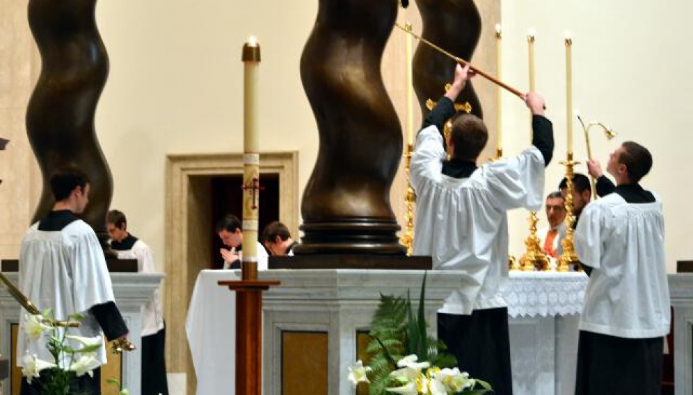 Paschal Triduum 2015