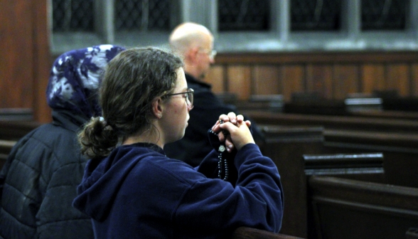 Students pray