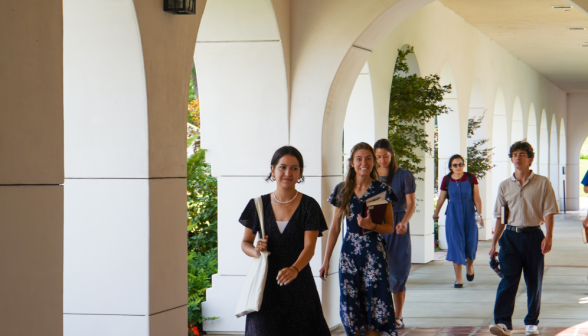 Students walk along quadrangle