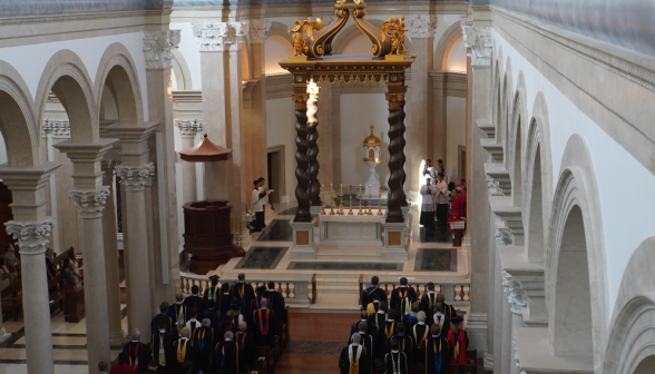 Overhead view: the Mass begins