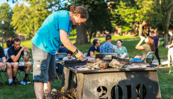 Dinner on the Student Center Lawn