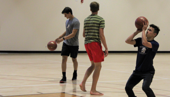 Basketball on the indoor court