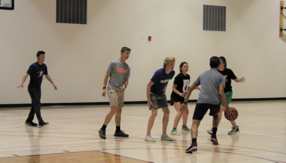 Basketball on the indoor court