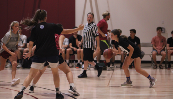 Women's basketball in play