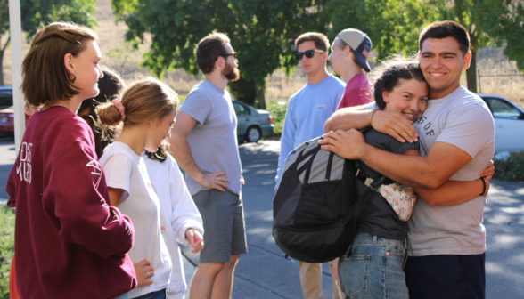 Students say goodbye